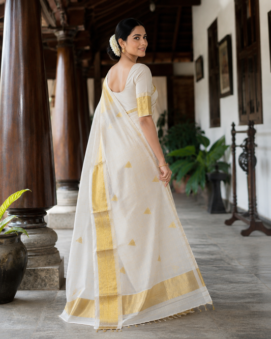 Pure Handloom Check Temple Design Saree (100/100 Count) with Running Blouse - SRHKN024